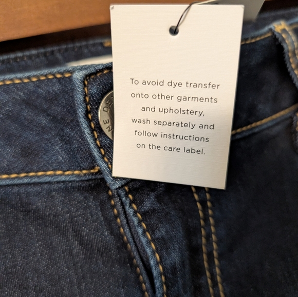 NWT Lane Bryant Shorts Essential Stretch Denim Jean Mid-Rise Bermuda Shorts, 16 - Picture 6 of 8